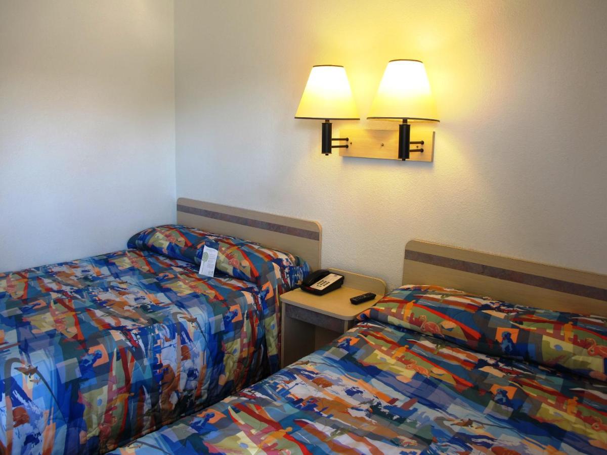 Motel 6 Ontario, Or מראה חיצוני תמונה