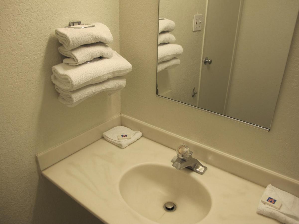 Motel 6 Ontario, Or מראה חיצוני תמונה