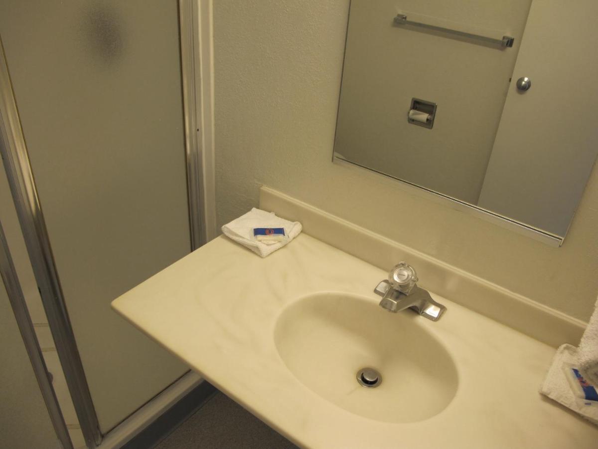 Motel 6 Ontario, Or מראה חיצוני תמונה